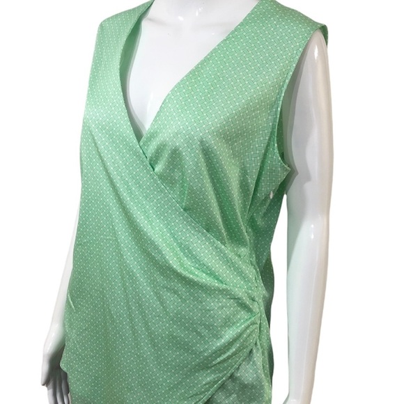 New York And Company Women Size M Top Sleeveless V Neck Cross Body Blouse Green - Picture 6 of 13